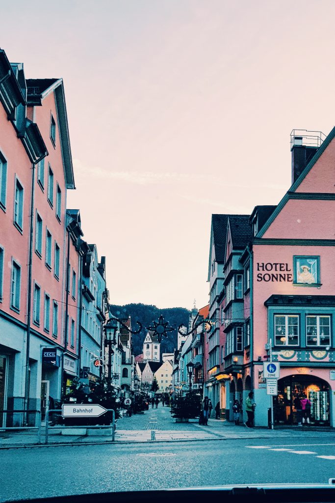 Image of main street in Füssen town